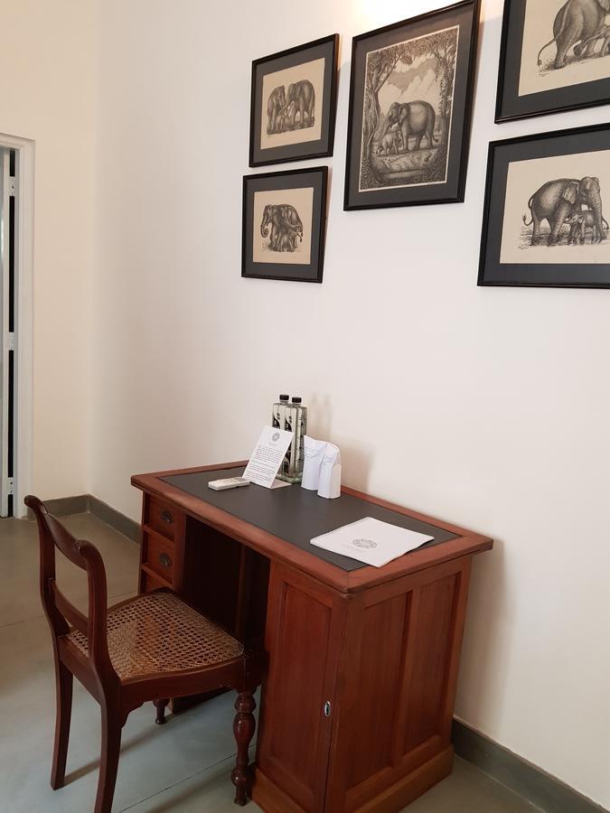 Acomodação com café da manhã  Gower House *